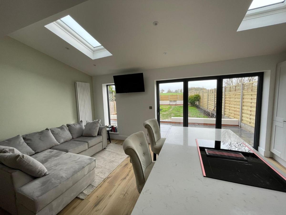 Newly Renovated 3 Bed Property - Countryside Views Dunstall エクステリア 写真