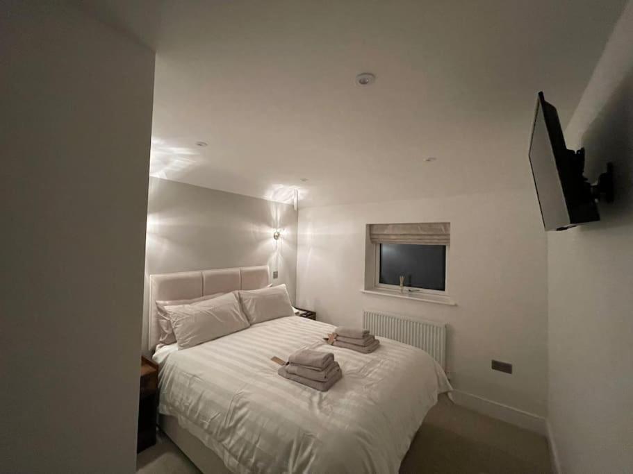 Newly Renovated 3 Bed Property - Countryside Views Dunstall エクステリア 写真